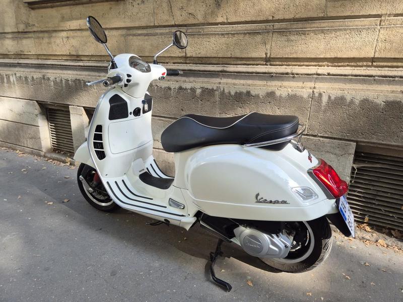 Vespa Gts 125