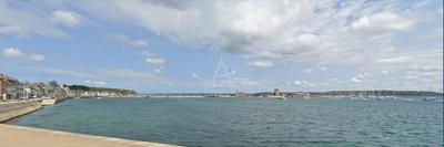 Maison - 350 m² - 1 pièce