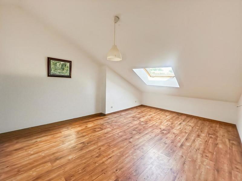 Maison - 250 m² - 10 pièces