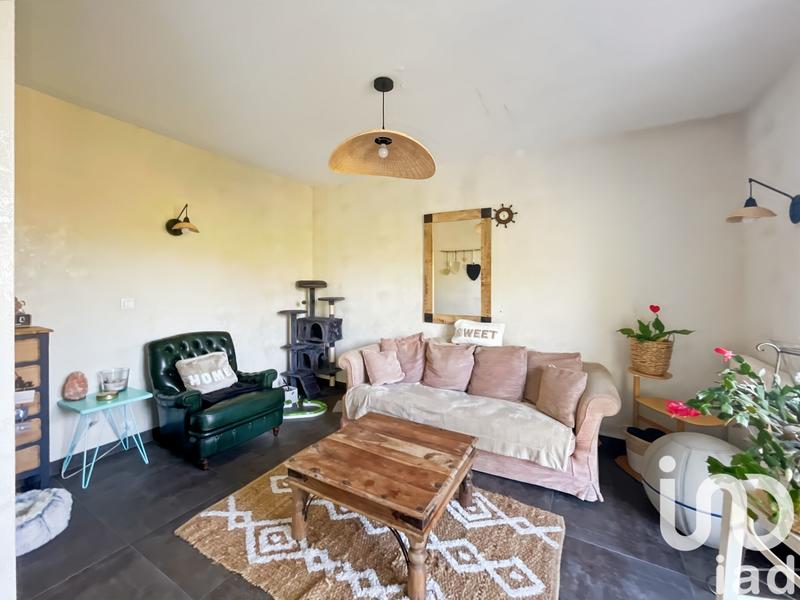 Maison - 200 m² - 8 pièces