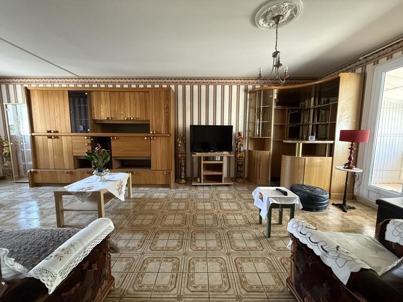 Maison - 97 m² - 6 pièces