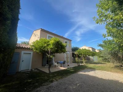 Villa - 90 m² - 4 pièces
