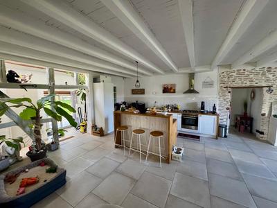 Maison - 136 m² - 5 pièces