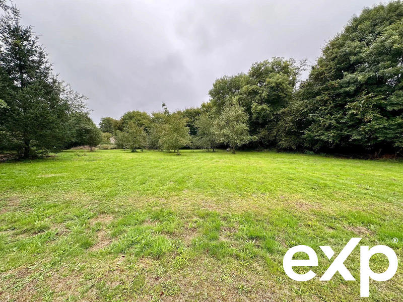 Maison traditionnelle - 219 m² - 9 pièces