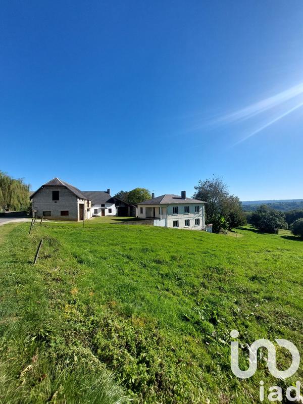 Maison - 180 m² - 8 pièces