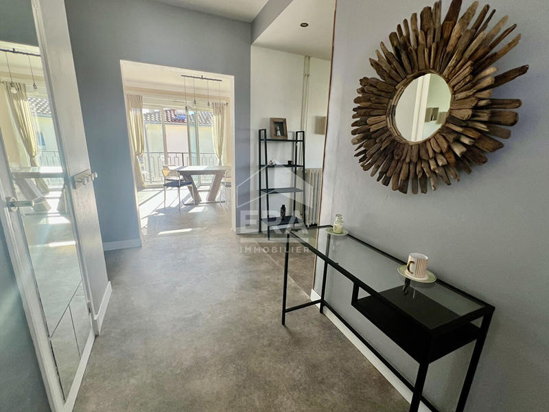 Appartement - 94 m² - 3 pièces