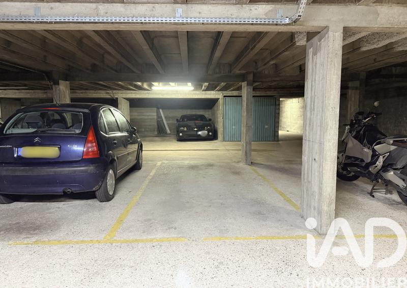 Parking - 11 m²