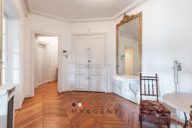 Appartement - 163 m² - 6 pièces