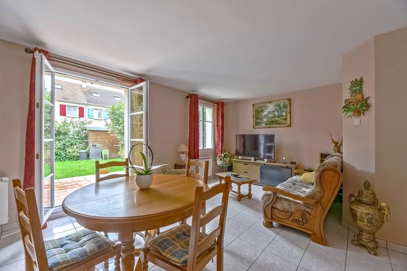 Maison - 81 m² - 5 pièces