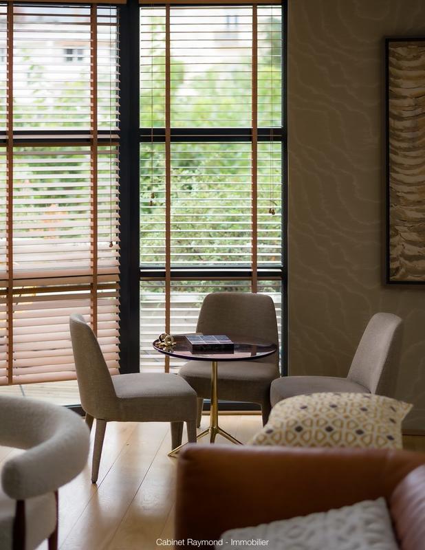 Maison contemporaine - 405 m² - 9 pièces