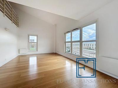 Duplex - 117 m² - 5 pièces