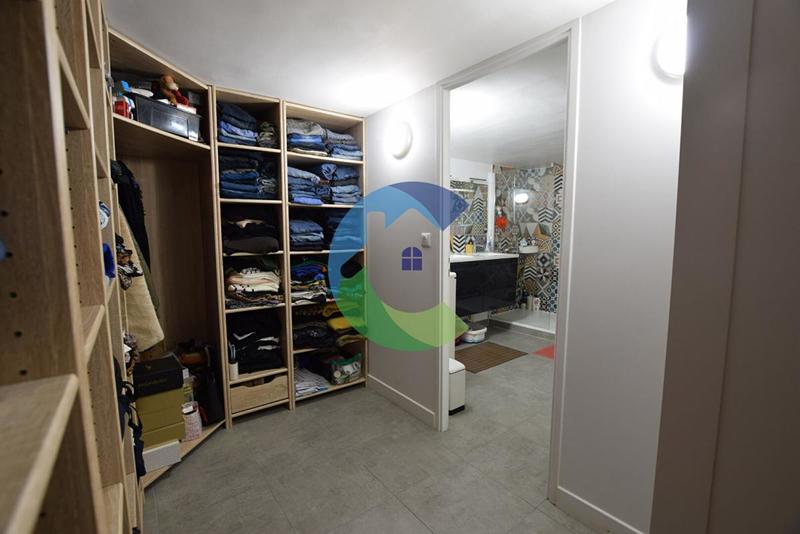 Pavillon - 97 m² - 5 pièces