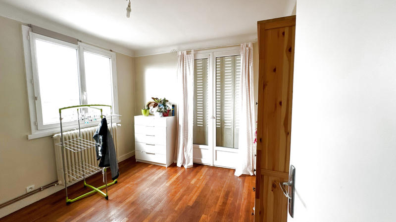 Appartement - 80 m² - 4 pièces