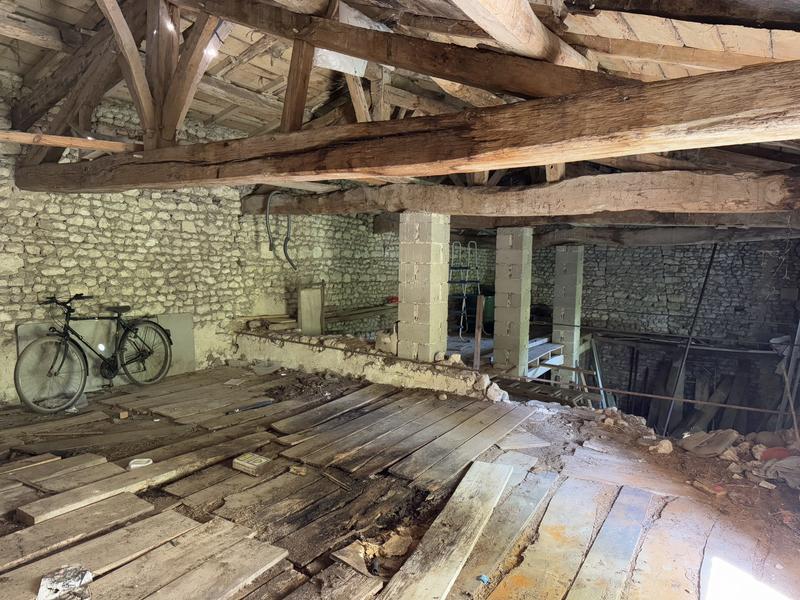 Maison - 200 m² - 3 pièces