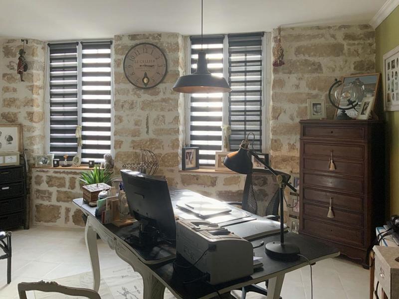 Maison - 270 m² - 10 pièces