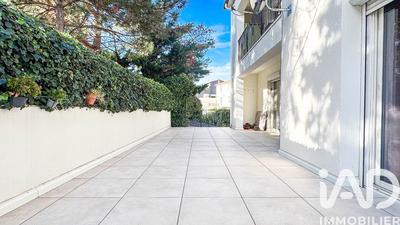 Appartement - 75 m² - 4 pièces