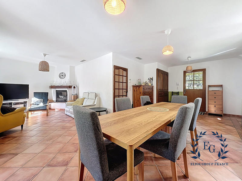 Maison - 136 m² - 6 pièces