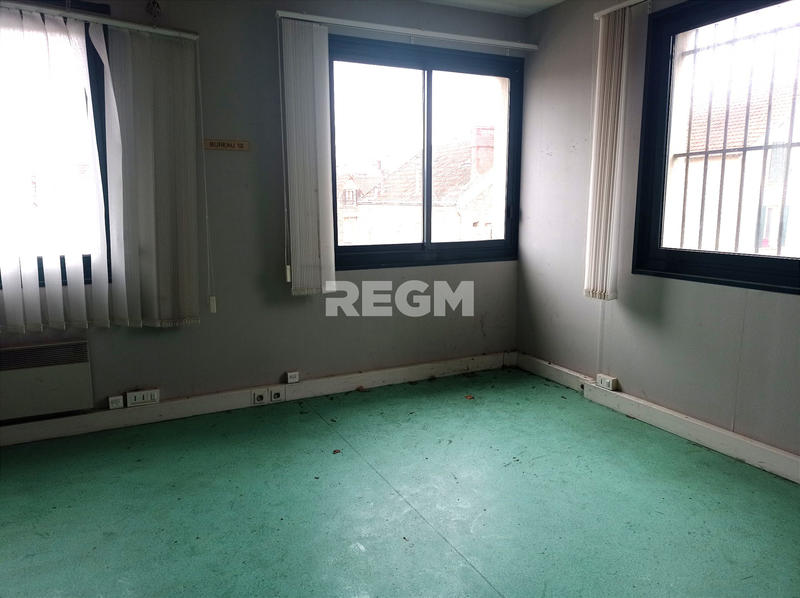 Bureau - 465 m²