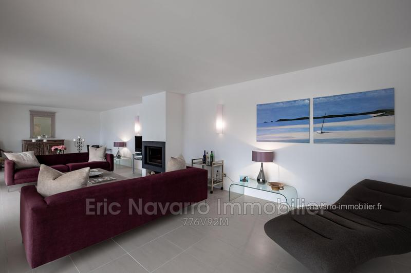 Villa - 250 m² - 6 pièces