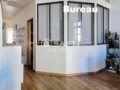 Appartement - 102 m² - 4 pièces