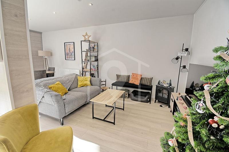 Appartement - 100 m² - 5 pièces