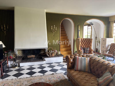 Maison - 152 m² - 6 pièces