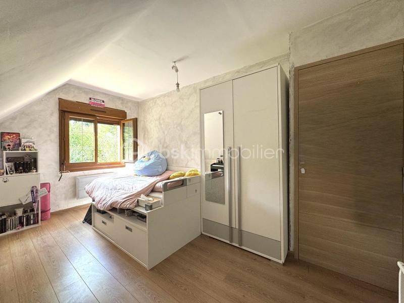 Maison - 177 m² - 6 pièces