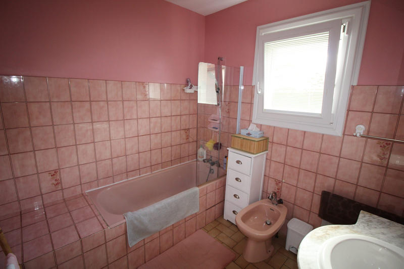 Maison - 102 m² - 4 pièces