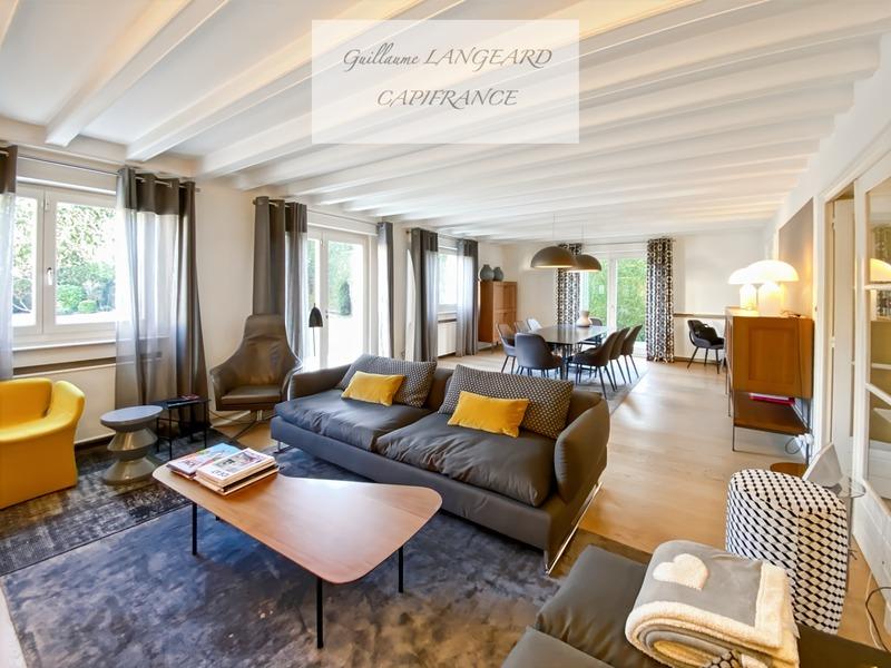 Villa - 346 m² - 9 pièces