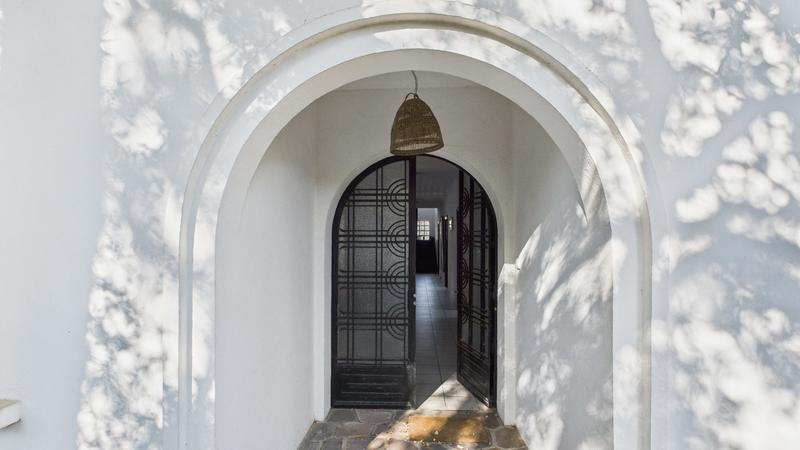 Maison - 285 m² - 8 pièces