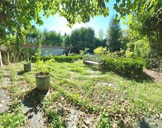 Maison - 230 m² - 8 pièces