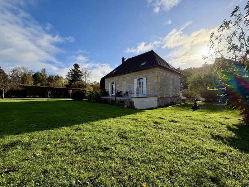 Maison - 102 m² - 5 pièces