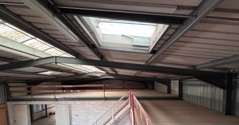 Immeuble mixte - 600 m² - 5 pièces