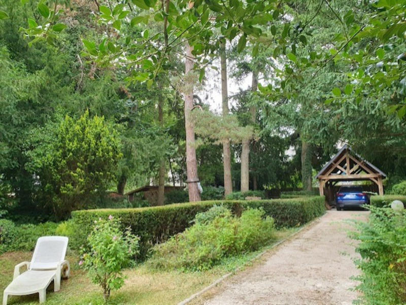 Maison - 222 m² - 8 pièces