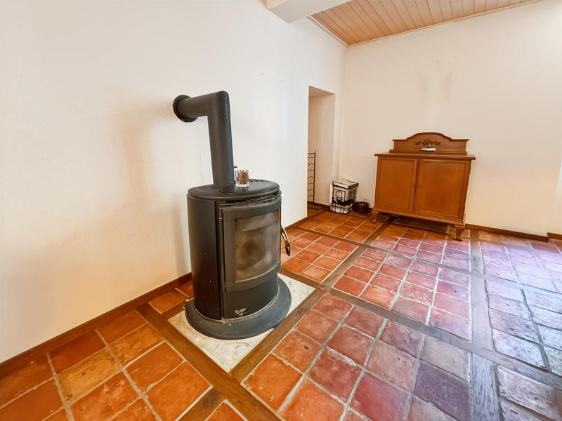 Maison - 234 m² - 9 pièces