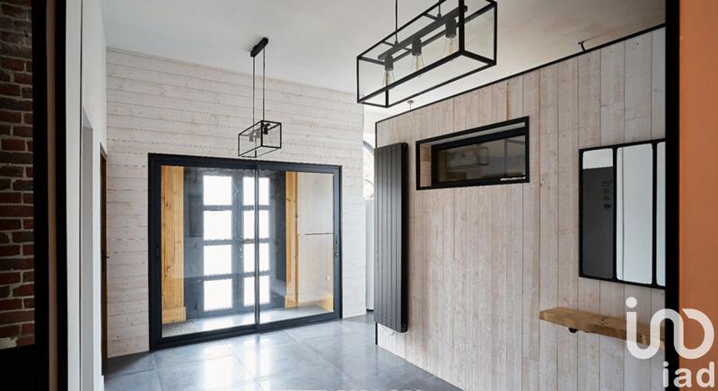 Maison - 220 m² - 5 pièces