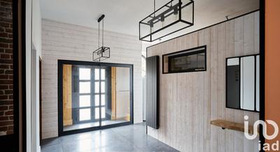 Maison - 220 m² - 5 pièces