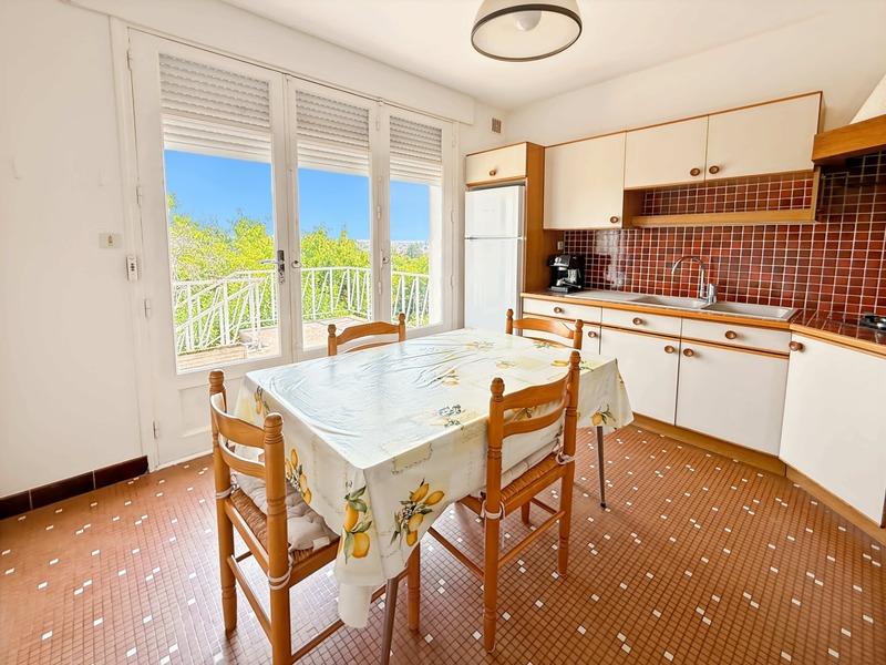 Maison - 102 m² - 4 pièces