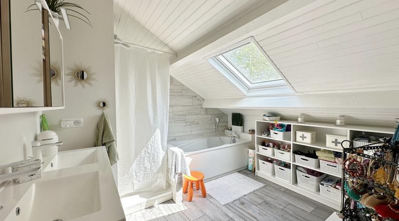 Maison contemporaine - 153 m² - 7 pièces