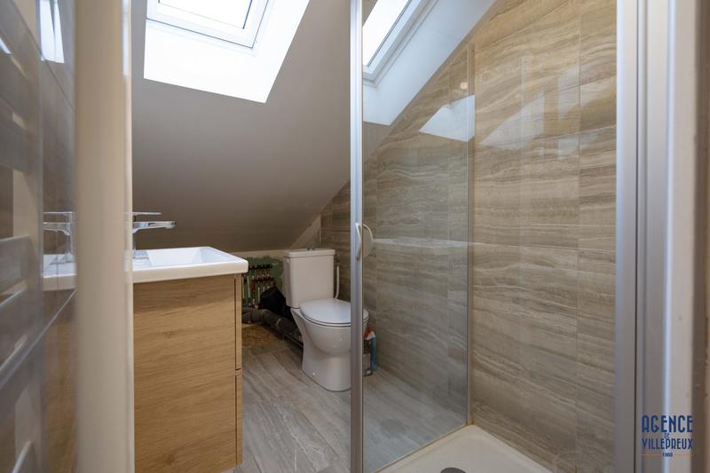 Appartement - 97 m² - 5 pièces