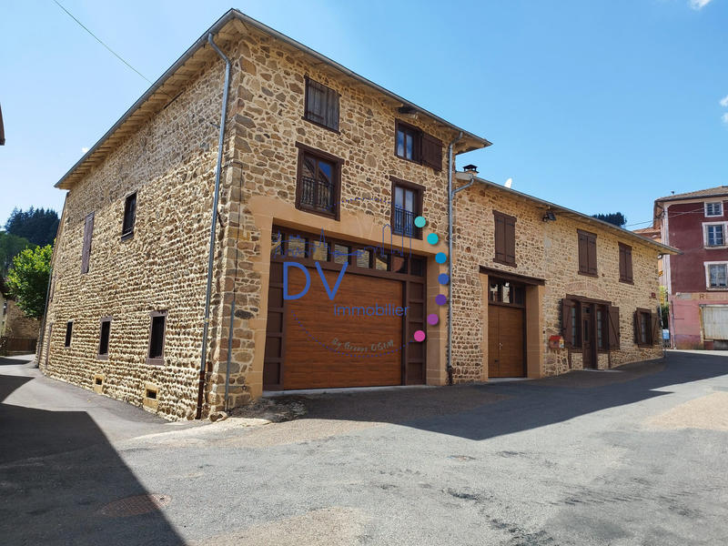 Maison - 221 m² - 9 pièces