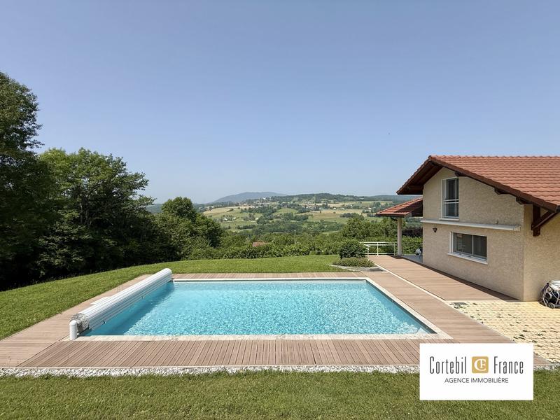 Villa - 217 m² - 7 pièces