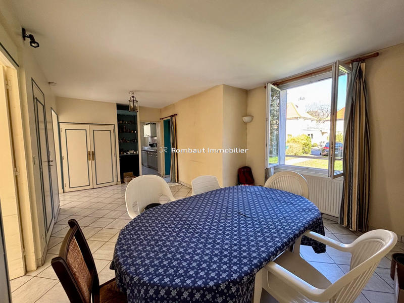 Maison - 195 m² - 7 pièces