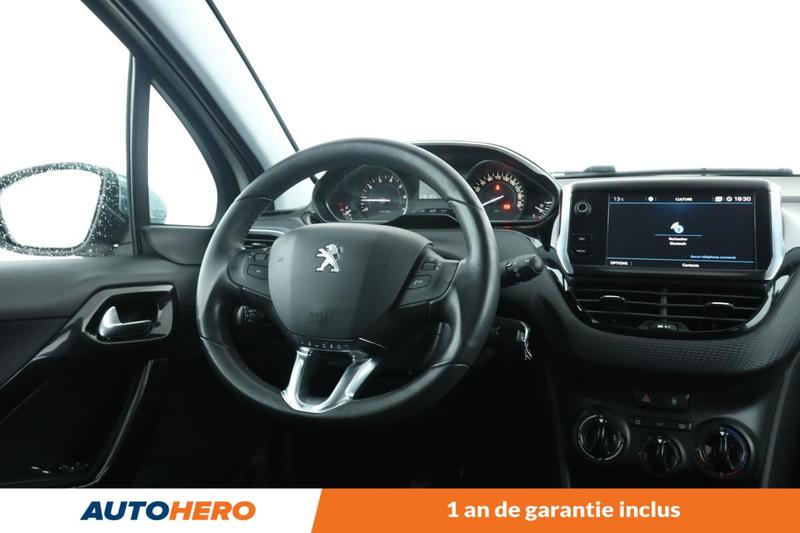 Peugeot 208 1.2 PureTech Style 5p 82 ch
