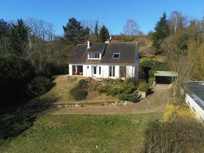 Maison - 167 m² - 6 pièces