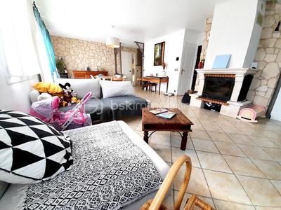 Maison traditionnelle - 132 m² - 7 pièces