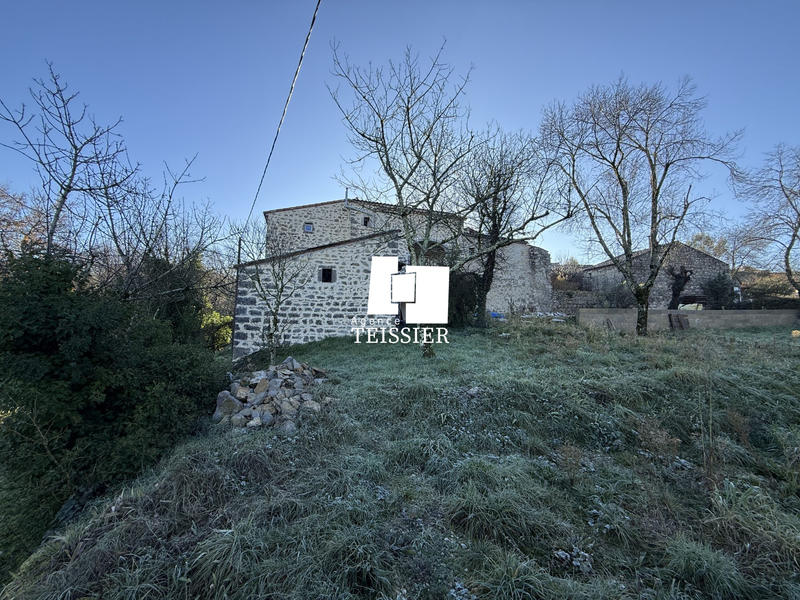 Maison - 80 m² - 6 pièces