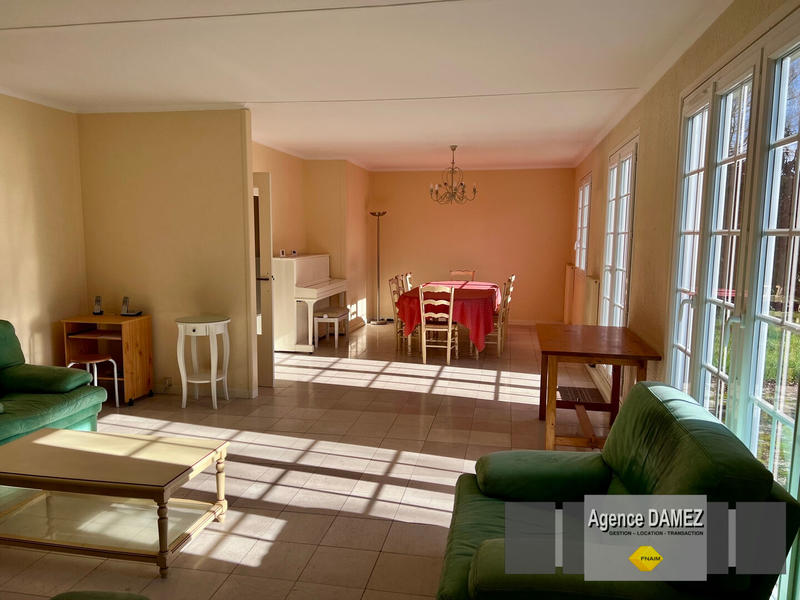 Maison - 200 m² - 9 pièces