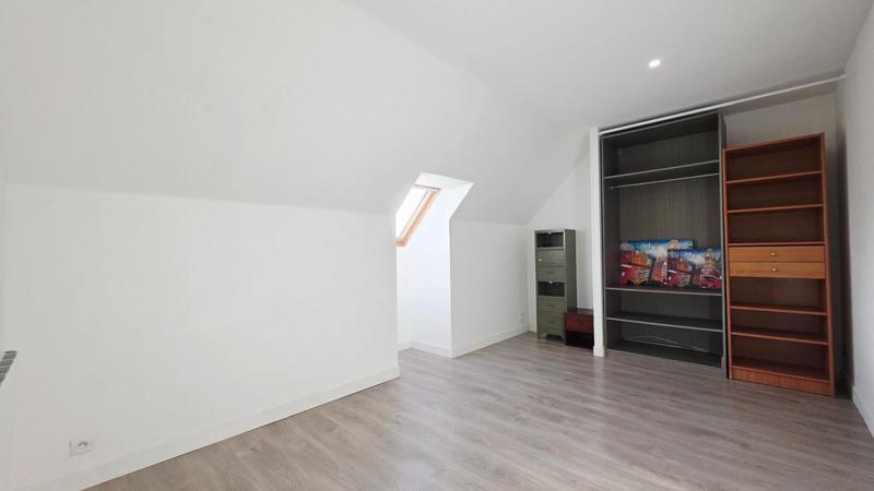 Maison - 165 m² - 6 pièces