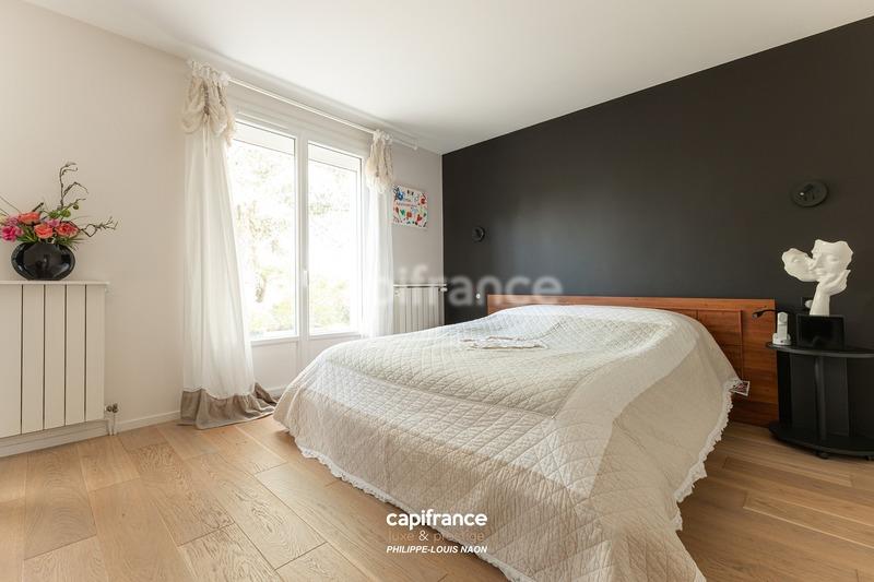 Maison - 196 m² - 8 pièces